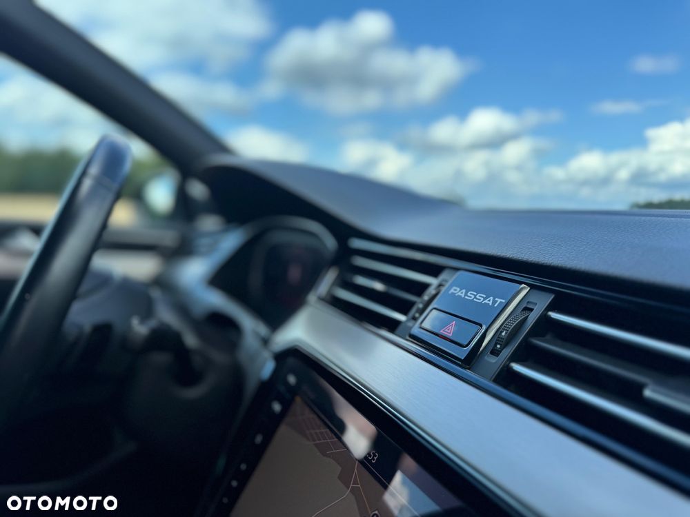 Volkswagen Passat 2.0 TDI 4Mot Elegance DSG - 10