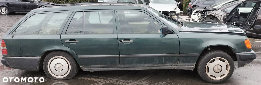 MERCEDES-BENZ 124 T-Model S124 250 TD 124.185 KIEROWNICA DESKA PANEL KLAPA SILNIK SKRZYNA STEROWNIK FOTEL LICZNIK BŁOTNIK ZDERZAK KLAPA KLAMKA LAMPA SZYBA CAŁY NA CZĘŚCI - 8