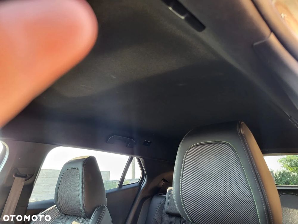 Peugeot 2008 PureTech 130 EAT8 GT - 26