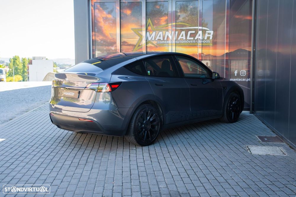 Tesla Model Y Long Range Dual Motor AWD - 5