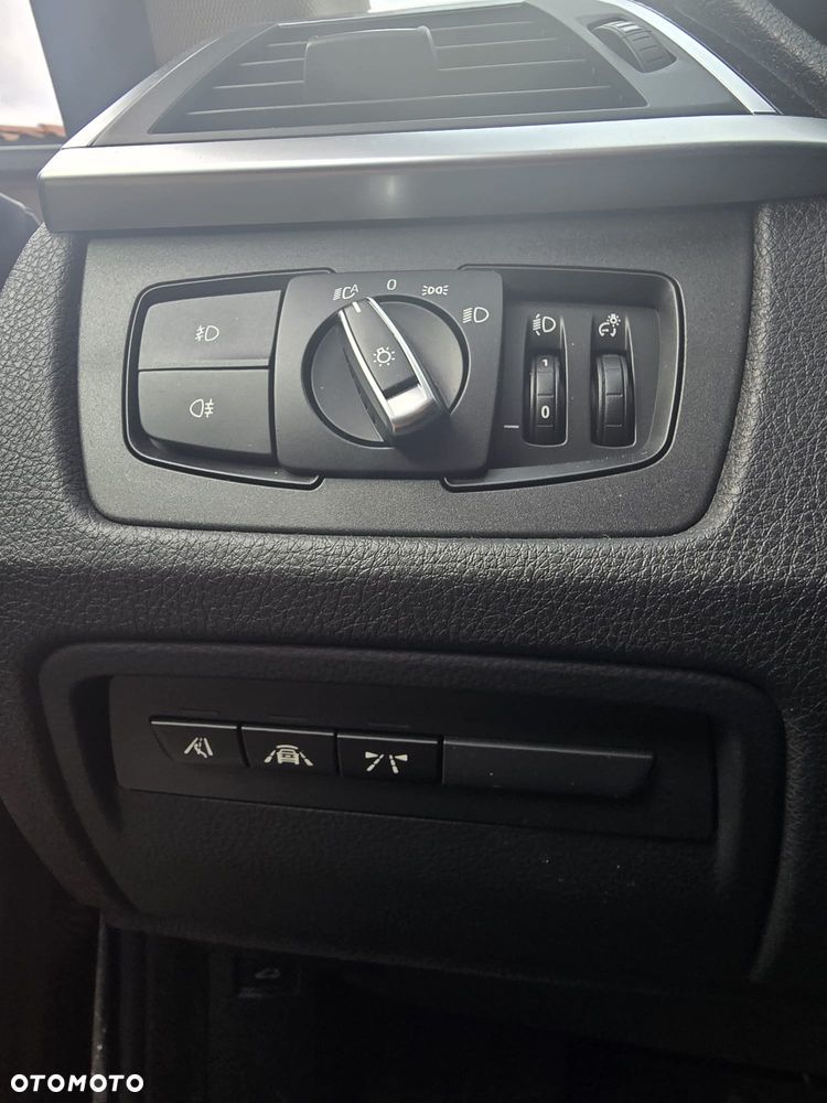 BMW 3GT 320d Luxury Line - 15