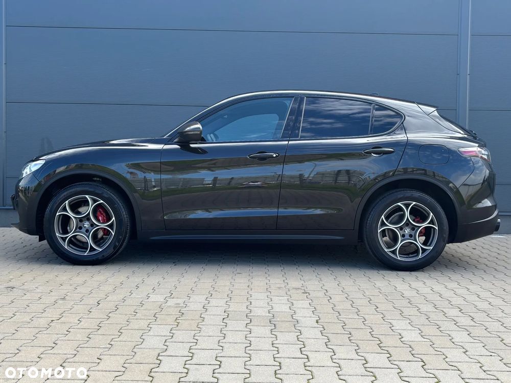 Alfa Romeo Stelvio 2.2 JTDM Executive Q4 - 8