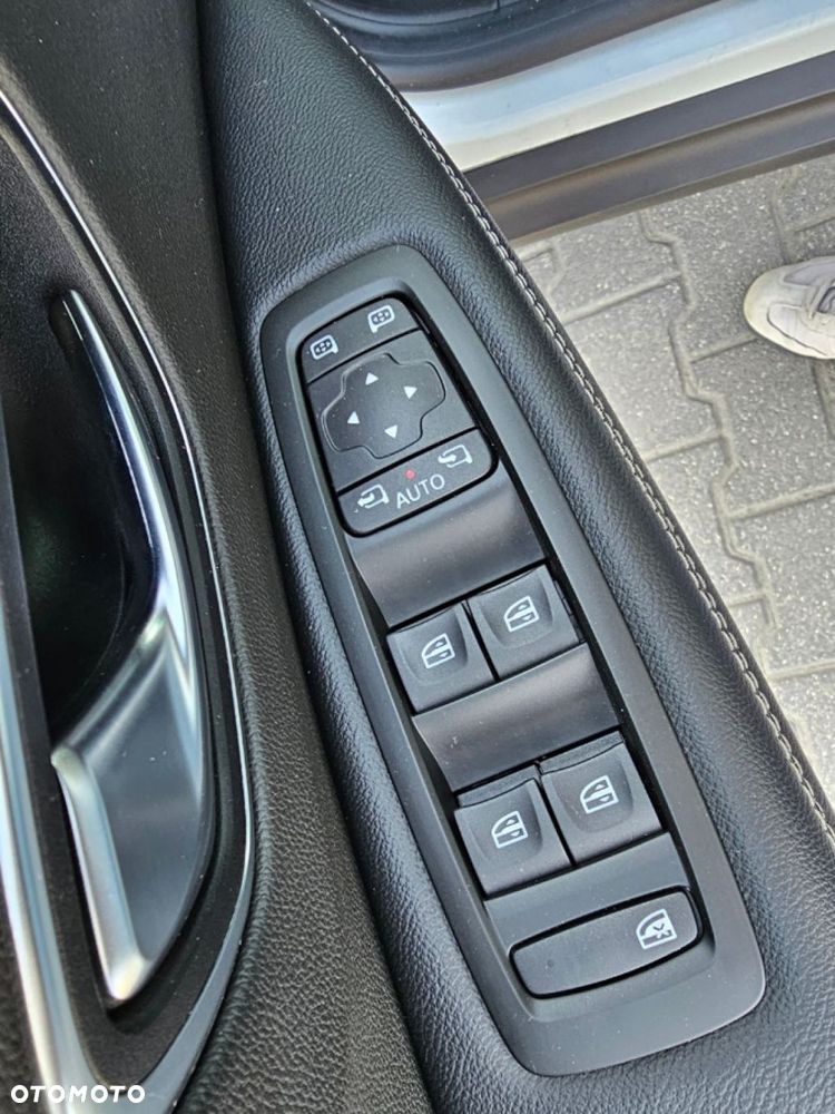 Renault Grand Scenic - 27