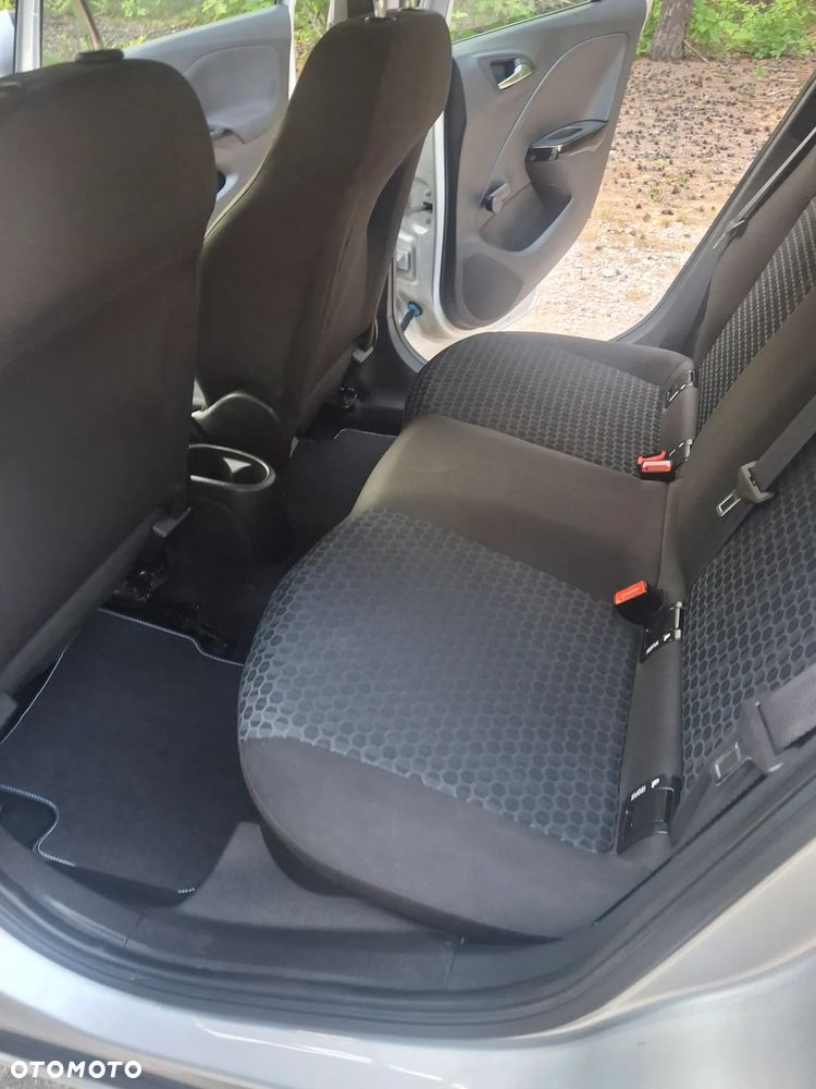 Opel Corsa - 11