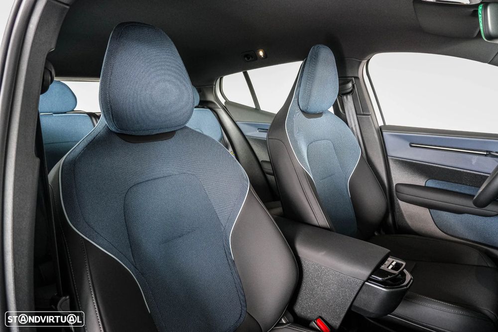 Volvo EX30 Single Motor Extended Range RWD Core - 30