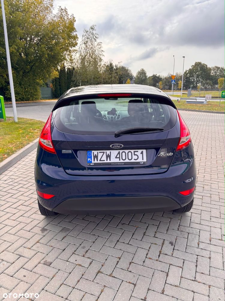 Ford Fiesta - 8