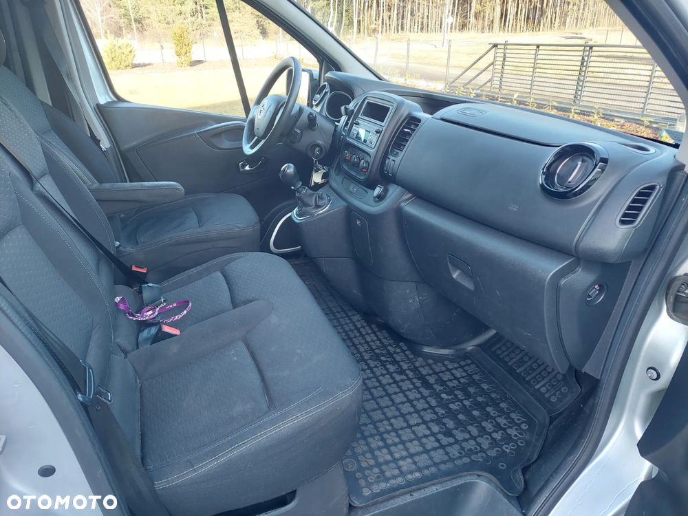 Opel Vivaro L2H1 2.9t Elegance - 11