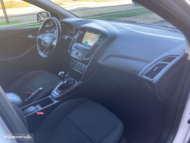 Ford Focus SW 1.5 EcoBlue S&S ACTIVE - 25