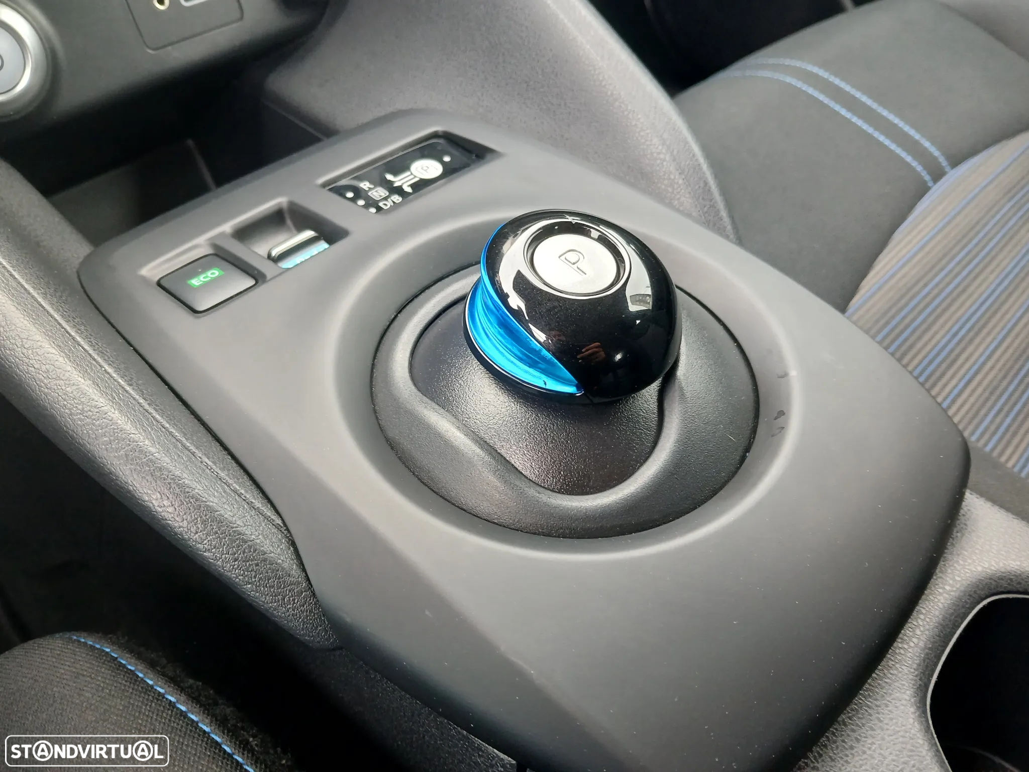 Nissan Leaf 40 kWh ACENTA - 29
