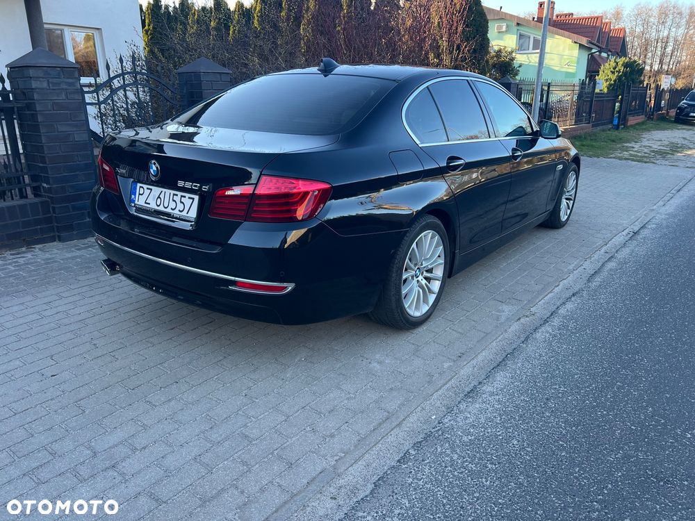 BMW Seria 5 520d xDrive Luxury Line - 14