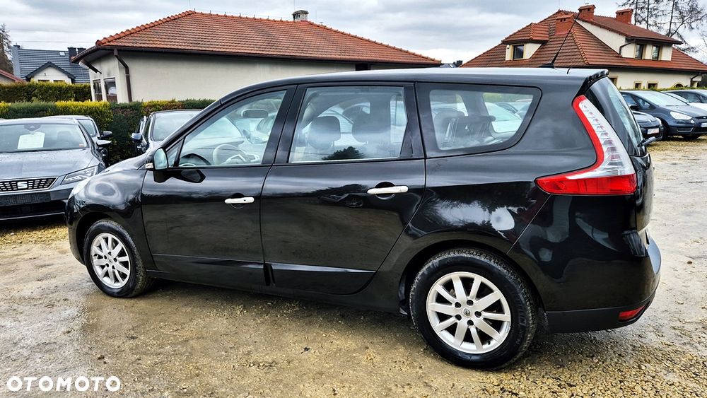 Renault Grand Scenic 2.0 16V 140 CVT Bose Edition - 21