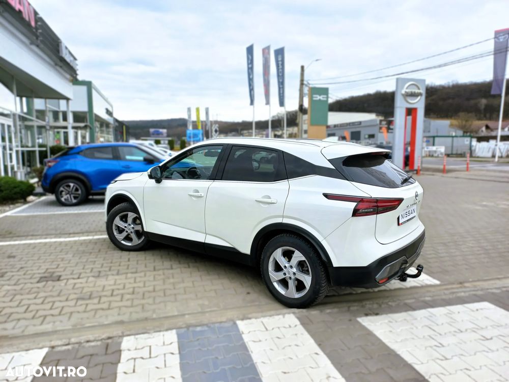 Nissan Qashqai 1.3 l MHEV X-Tronic 4WD Tekna - 3