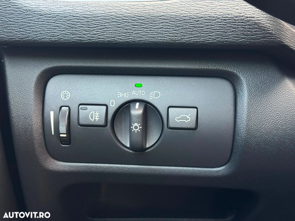 Volvo V40 D2 Geartronic Pro - 23