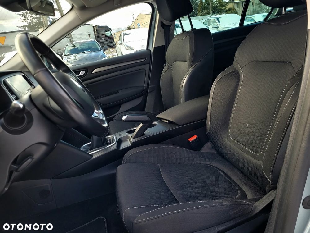 Renault Megane 1.5 Blue dCi Zen - 6