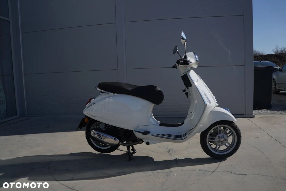 Vespa Primavera - 12