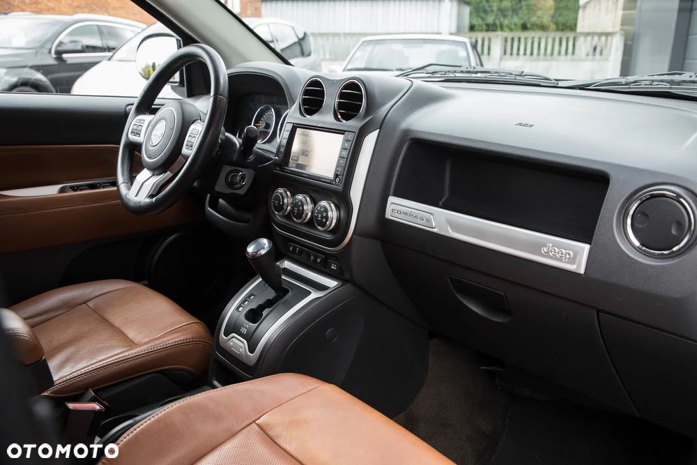 Jeep Compass - 14