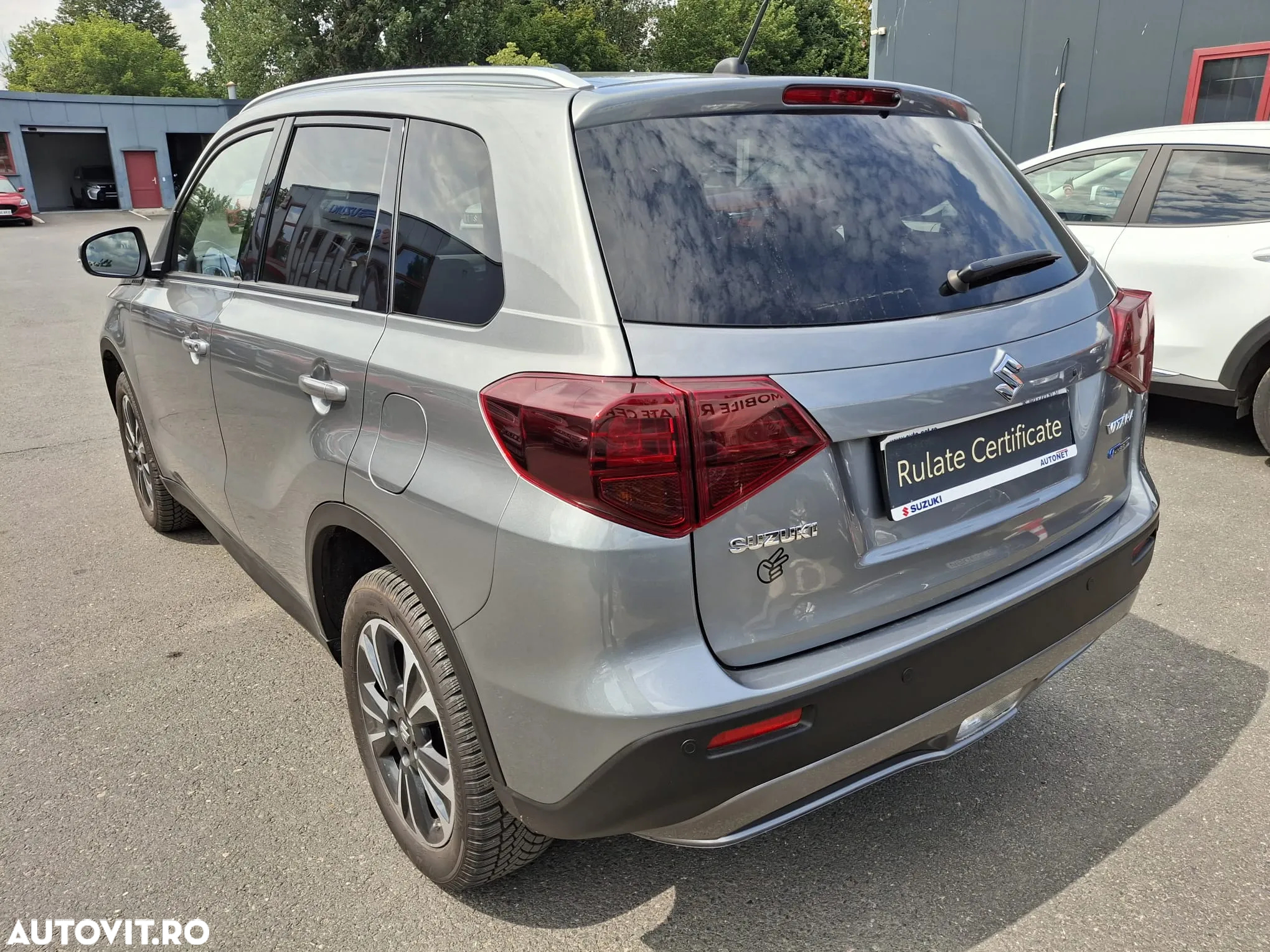 Suzuki Vitara 1.5 HEV Luxus - 6