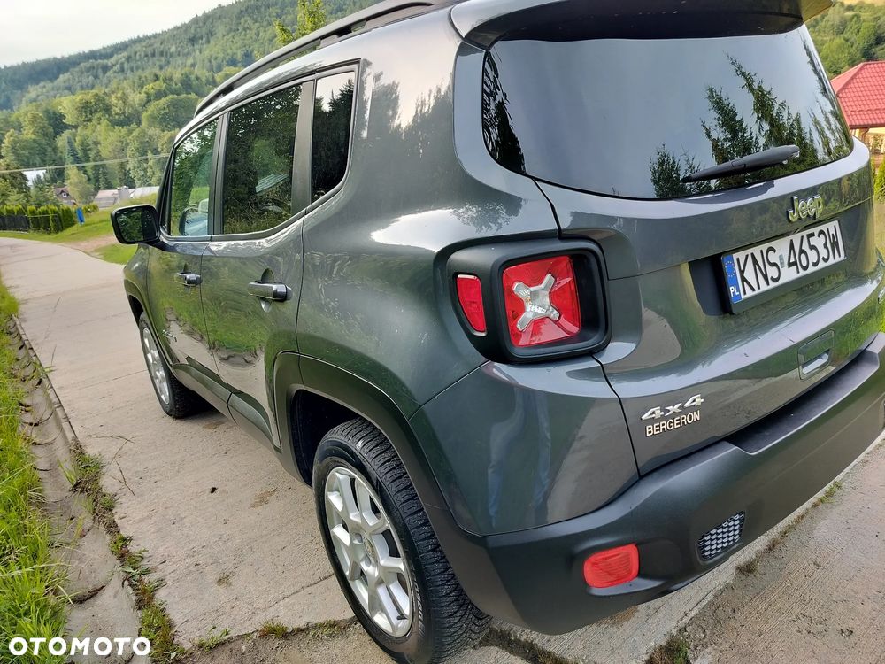 Jeep Renegade - 23