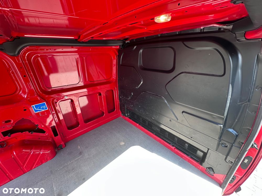Ford Transit - 13