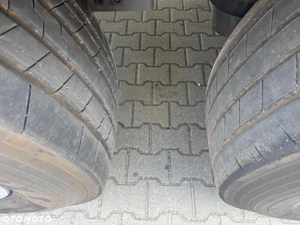 Krone Hakowa, Thermo King SLXi 400 - 18