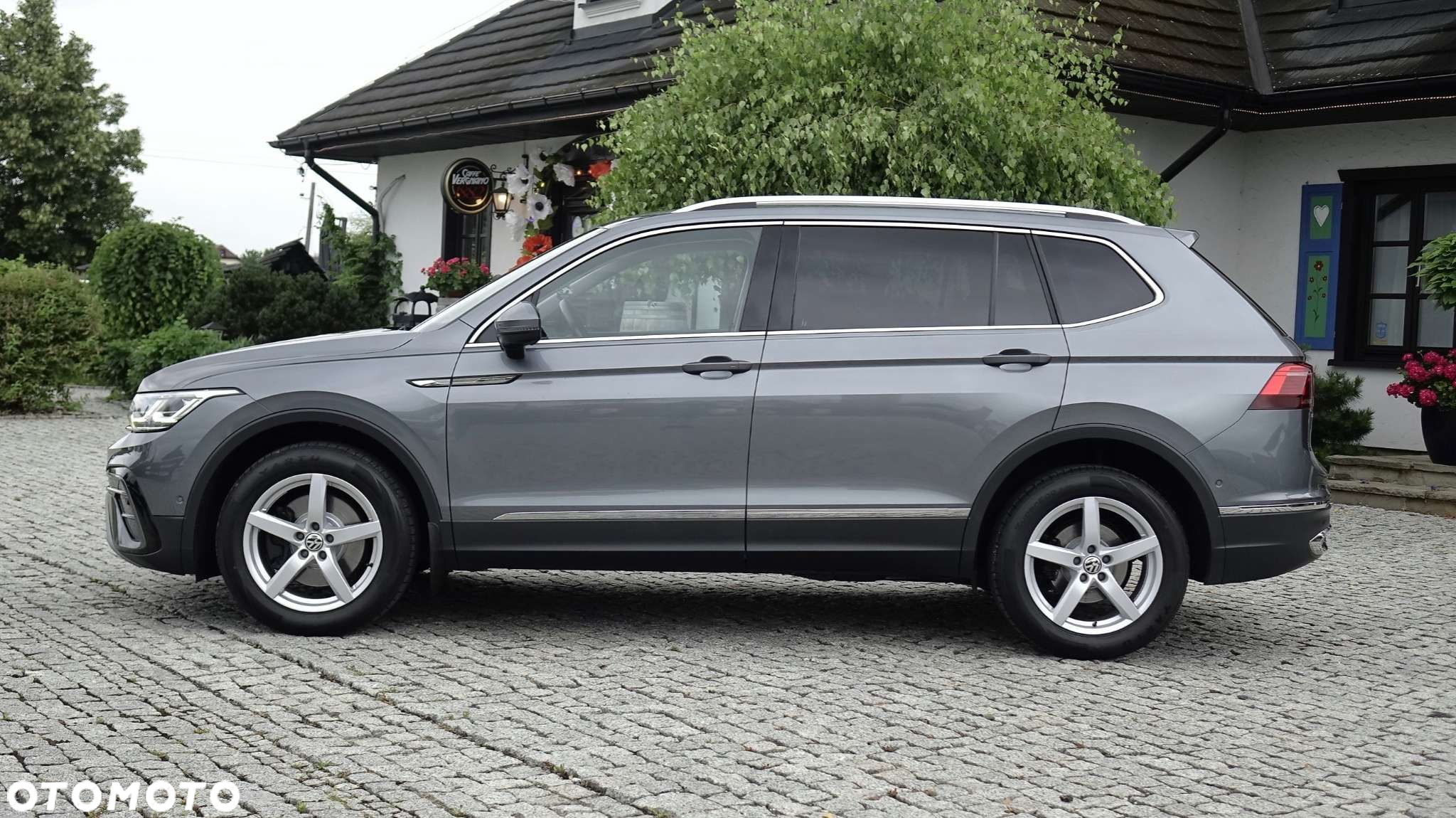 Volkswagen Tiguan Allspace - 11