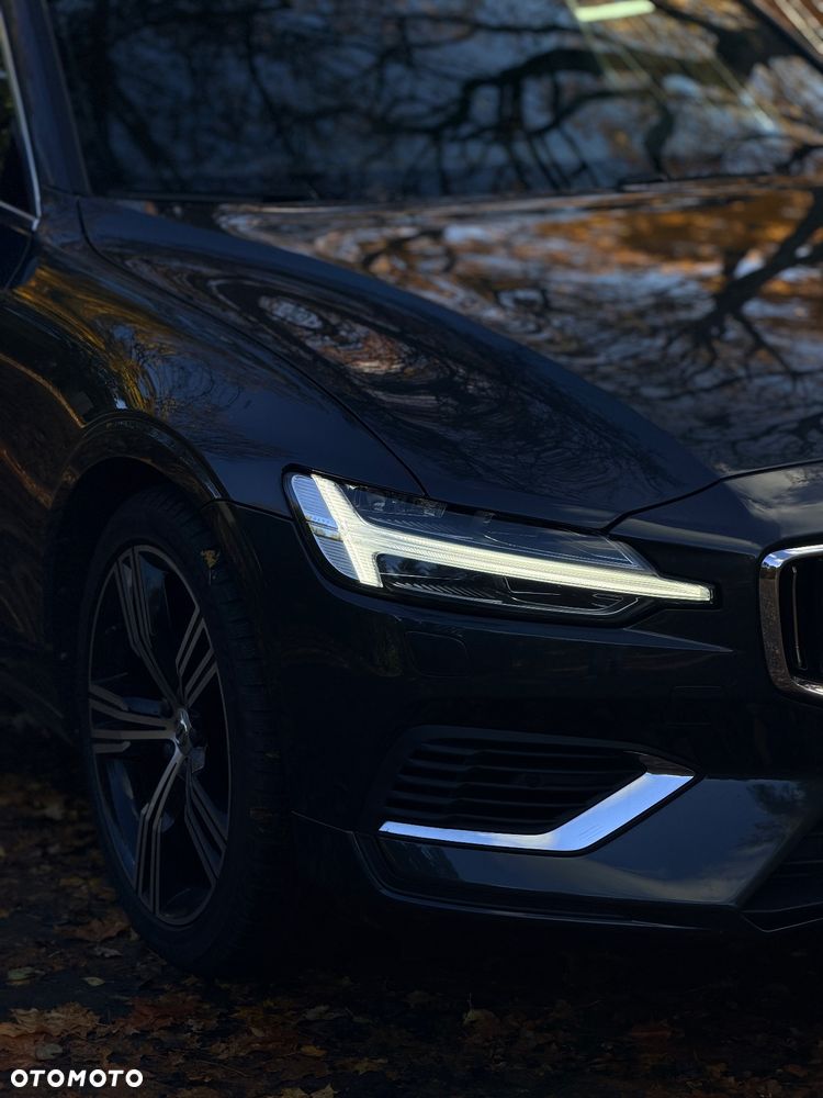 Volvo V60 T8 AWD Twin Engine Geartronic Inscription - 3