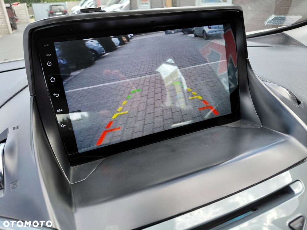 Ford Grand C-MAX - 9
