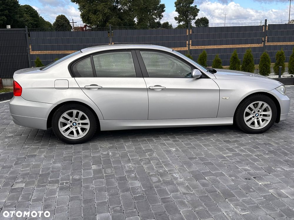 BMW Seria 3 - 12