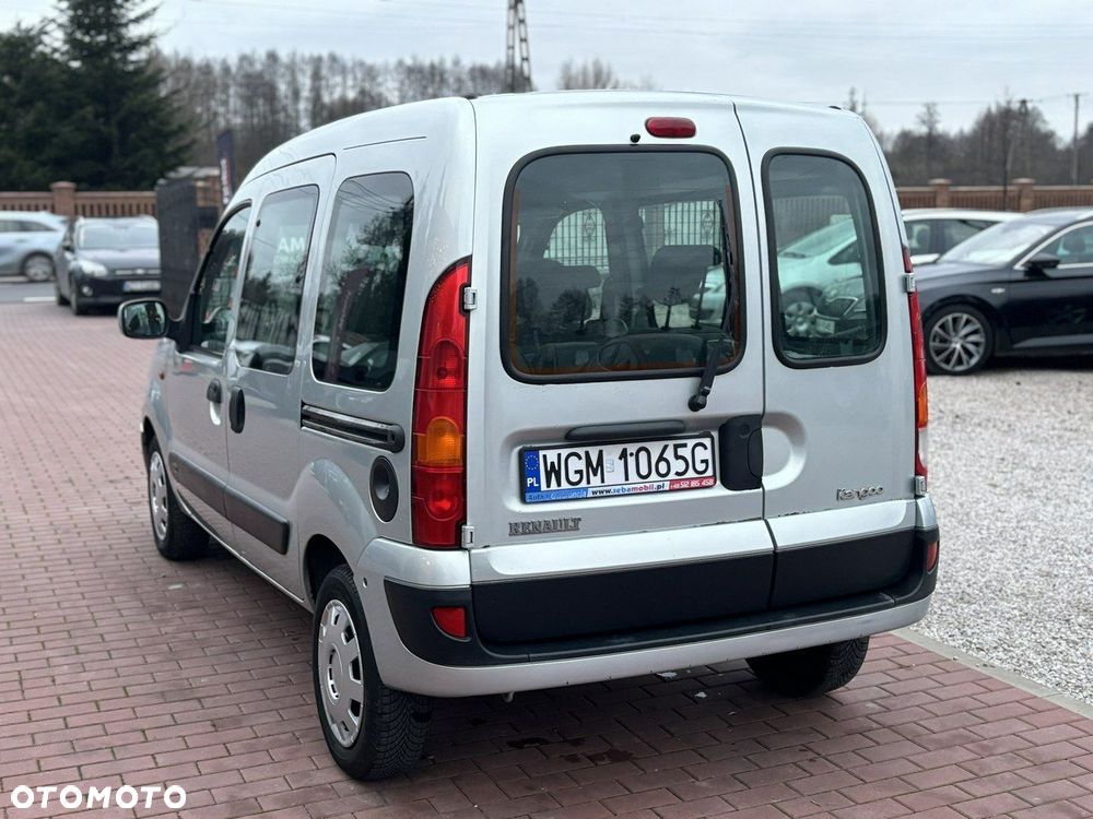 Renault Kangoo 1.2 16V Privilege - 10