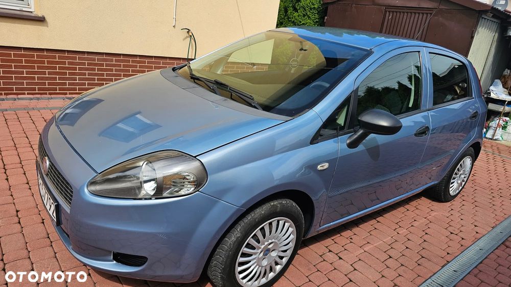 Fiat Grande Punto Actual 1.2 8V Estiva - 12
