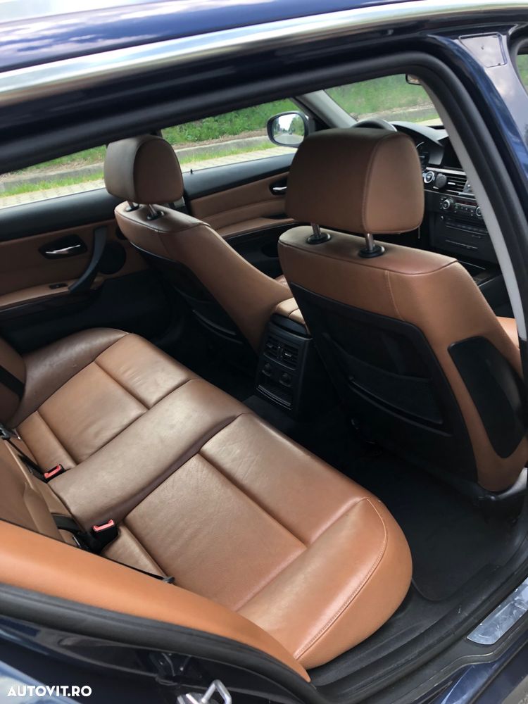 BMW Seria 3 320d DPF Edition Sport - 12