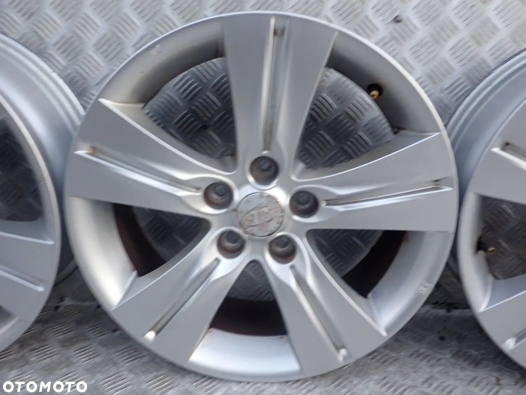 FELGI ALUMINIOWE KIA 5X114,3 6.5JX17 ET35 52910-3U200 - 6