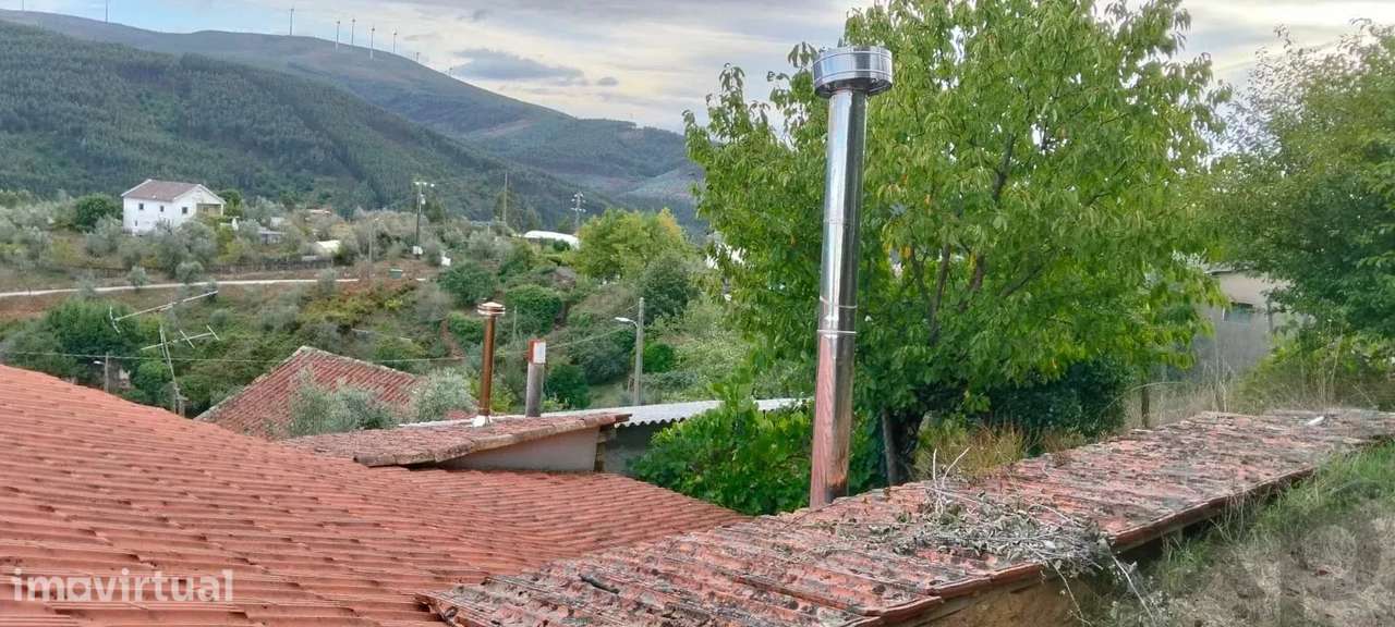 Encantadora Moradia Isolada com Vistas Panorâmicas para a Serra — Sobr - Grande imagem: 4/16