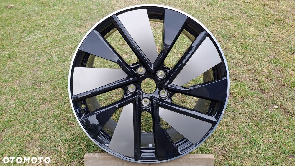Felga Aluminiowa 21 Audi E-Tron GT RS 5x130 ET 60 4J3601025S - 1