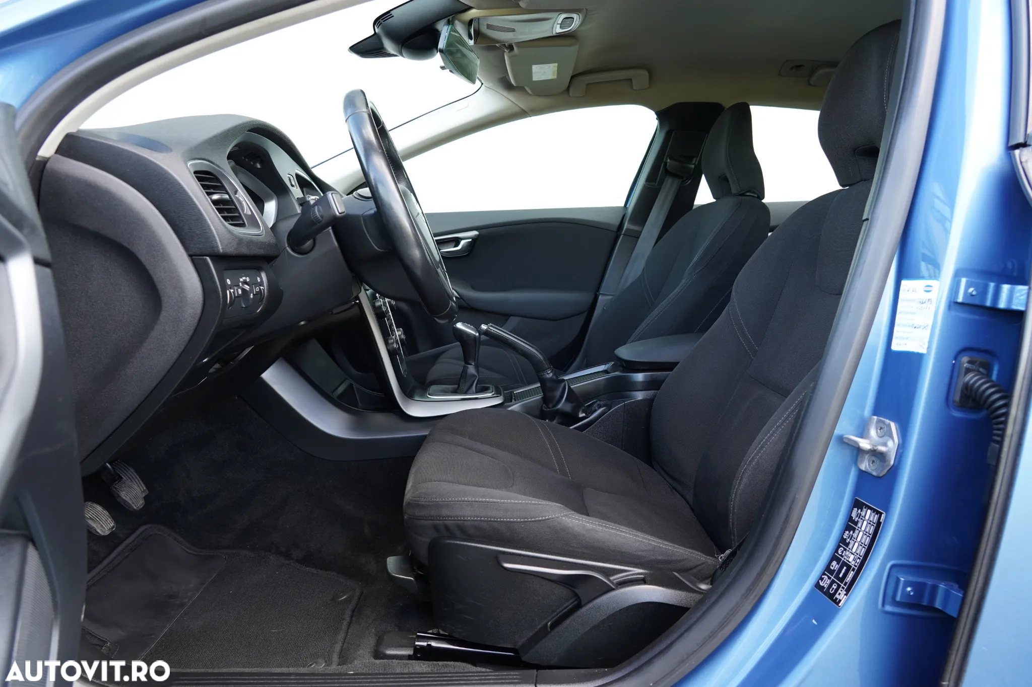Volvo V40 D2 Kinetic - 15