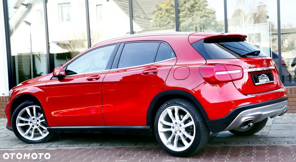 Mercedes-Benz GLA 180 7G-DCT Style - 8