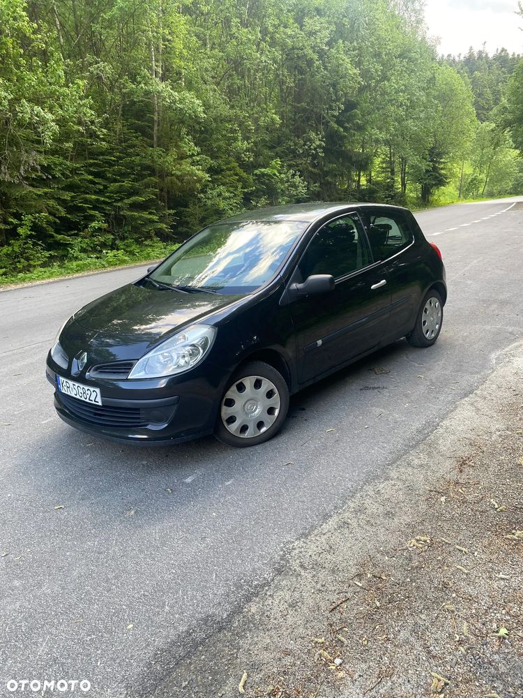Renault Clio 1.2 16V Authentique - 2