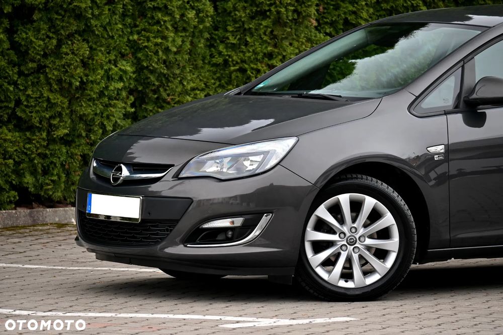 Opel Astra 1.4 T Cosmo S&S - 25