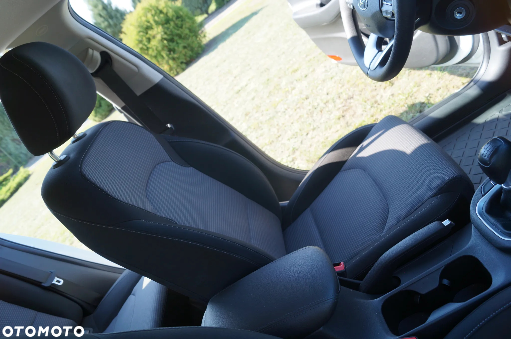Hyundai i30 1.6 D Classic + - 16