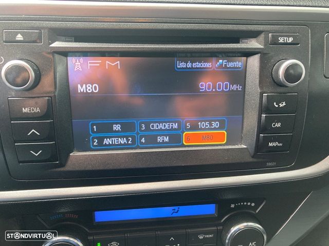 Toyota Auris 1.8 HSD Comfort+Navi - 17