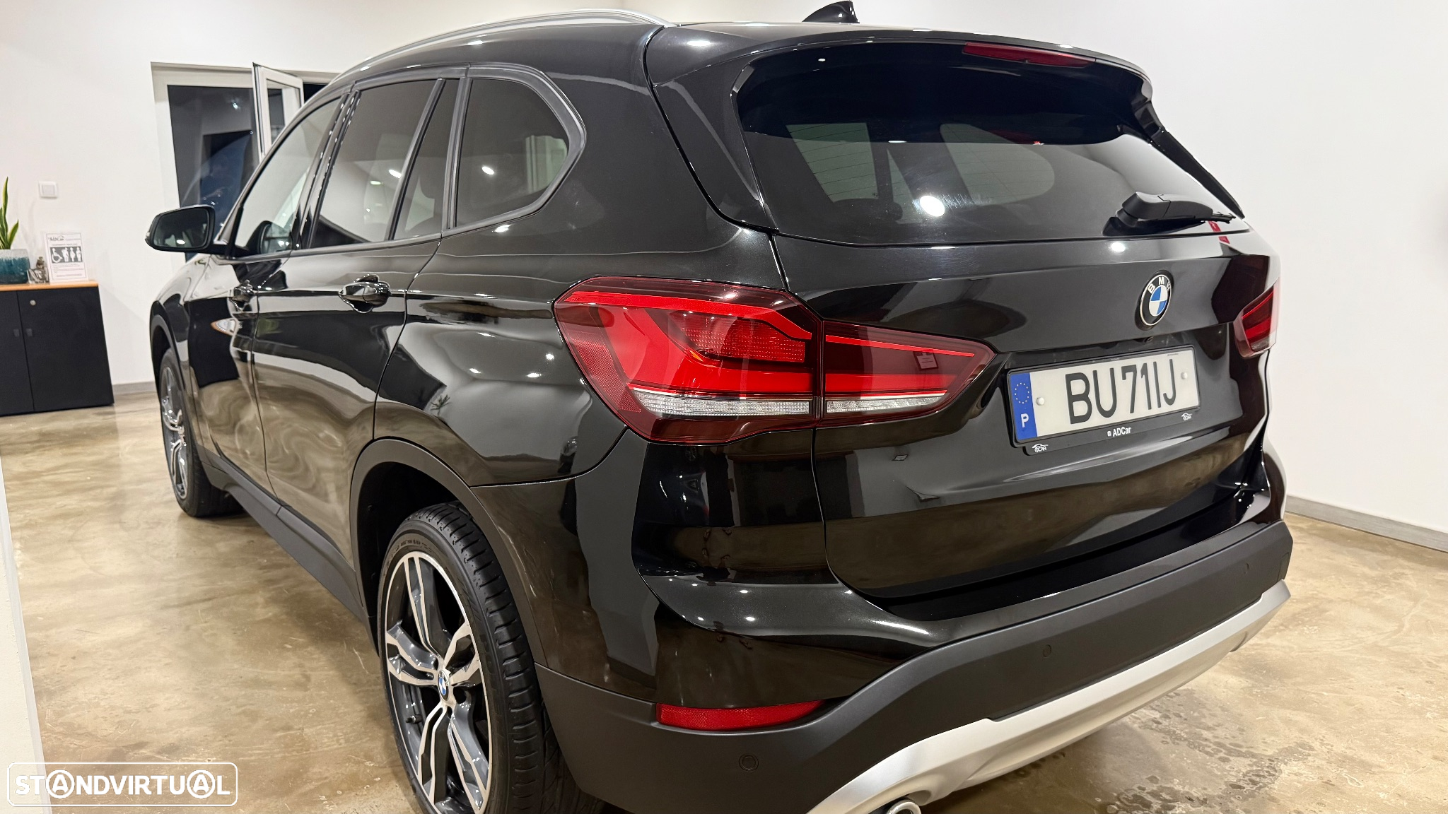BMW X1 16 d sDrive Line Sport - 4