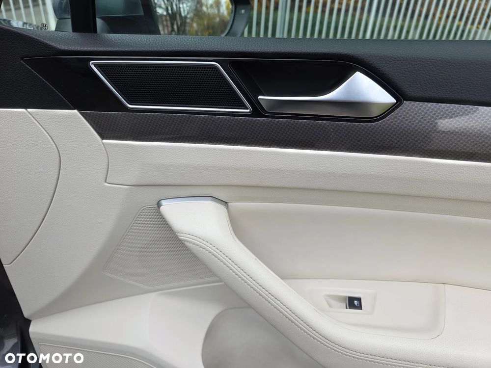 Volkswagen Passat Alltrack 2.0 TSI BMT 4Mot DSG - 38