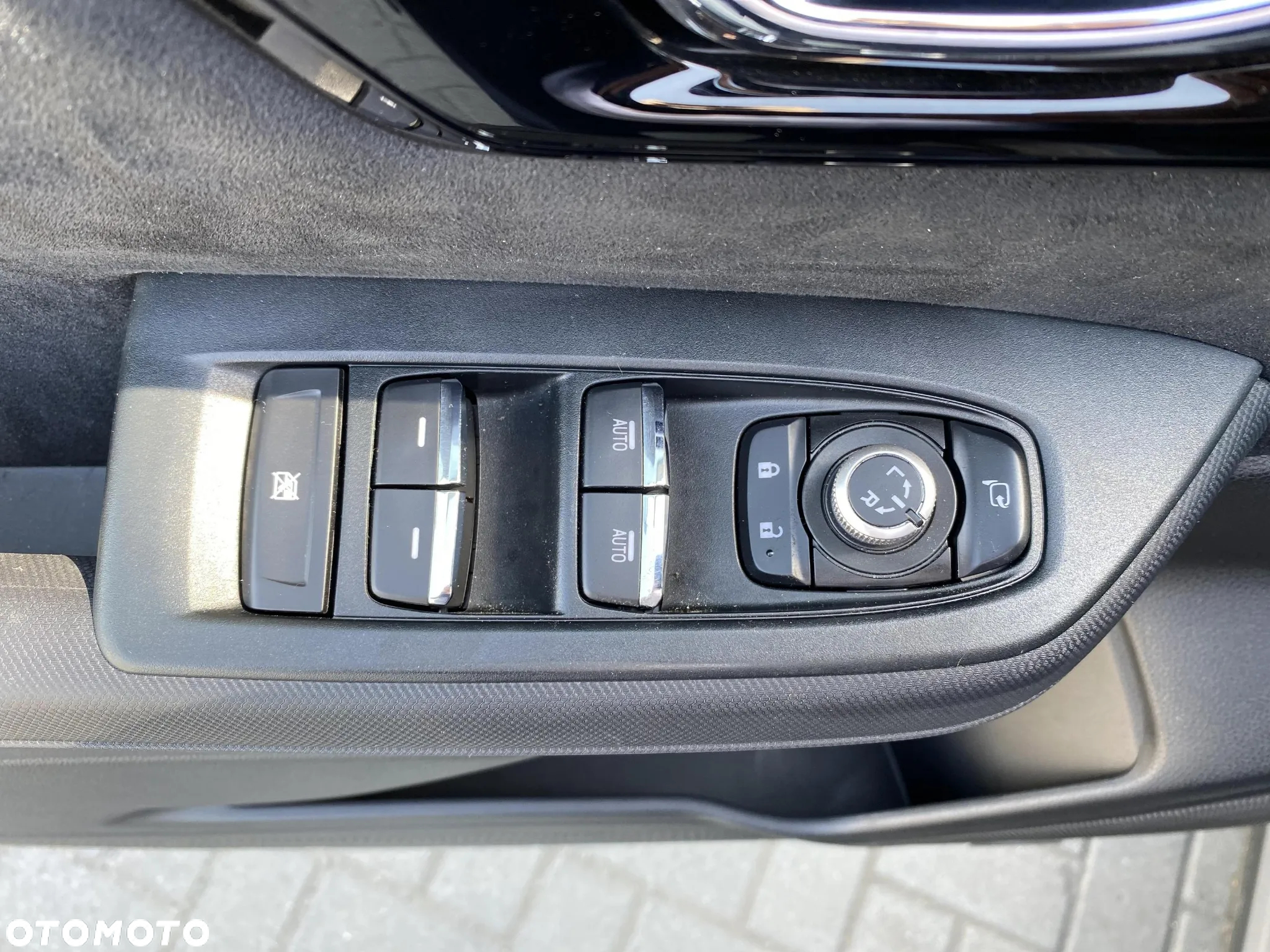 Subaru Forester 2.0i-L Platinum (EyeSight) Lineartronic - 22