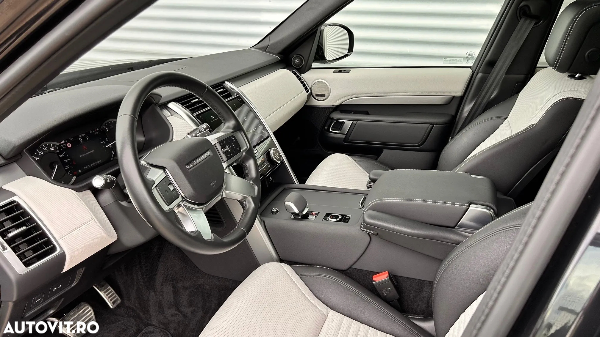 Land Rover Discovery 3.0D 300 MHEV R-Dynamic SE - 7
