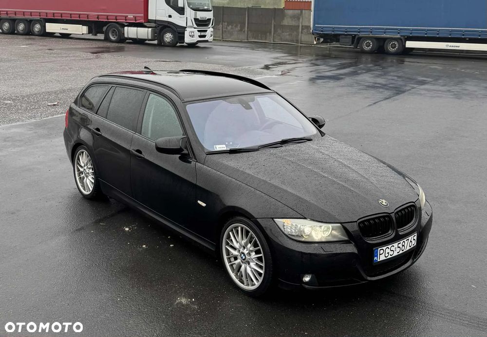 BMW Seria 3 320d DPF Touring - 3