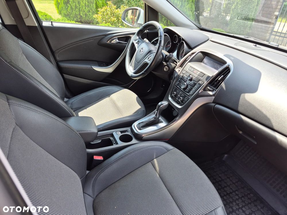 Opel Astra 2.0 CDTI DPF Automatik Cosmo - 6