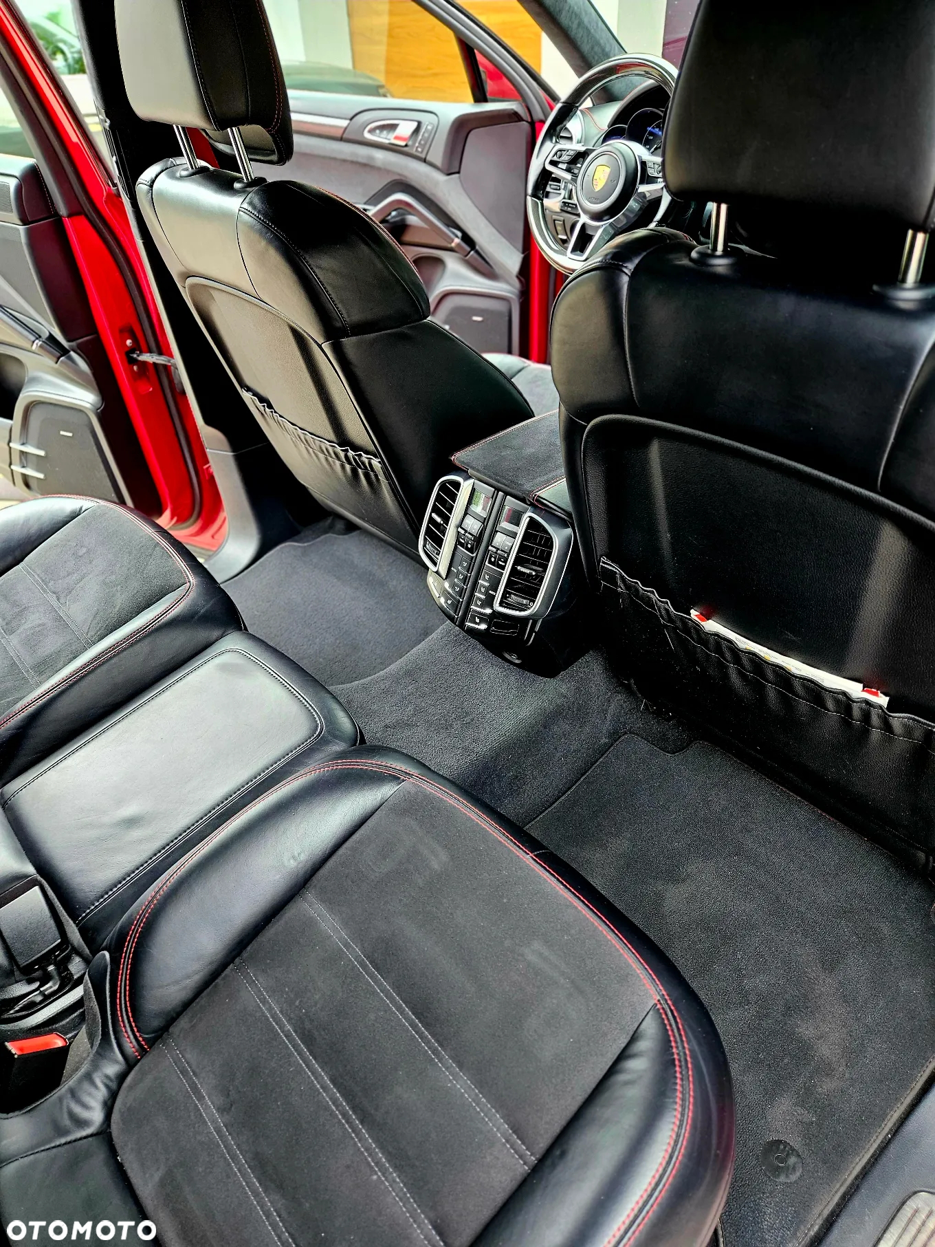 Porsche Cayenne GTS - 32