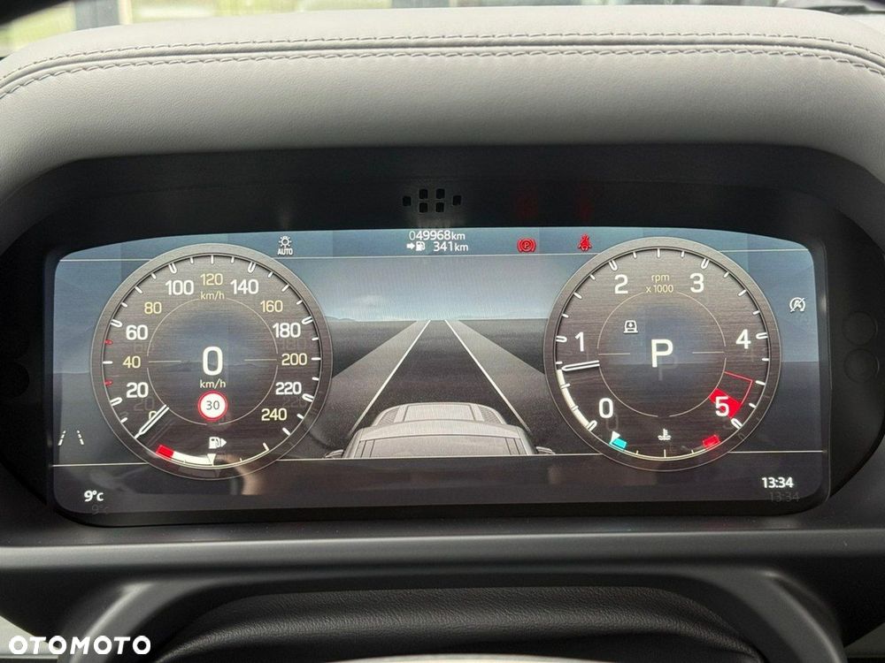 Land Rover Defender - 18