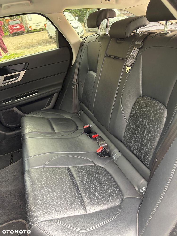 Jaguar XF 2.0 i4D Prestige - 14