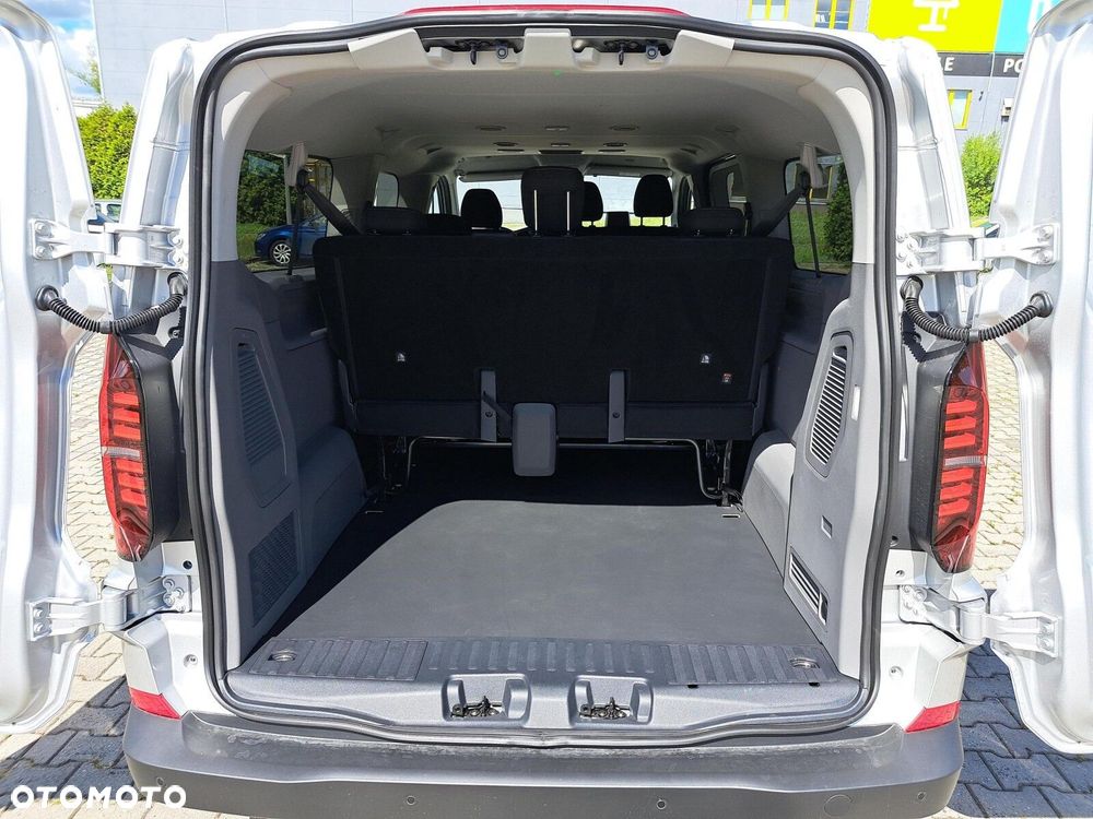 Volkswagen Caravelle - 19